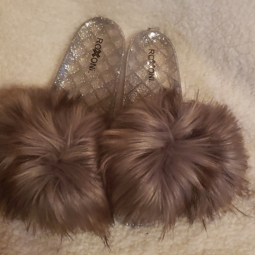 shoes - Picture 2 of 4